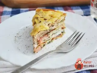 Млинець пиріг з лососем