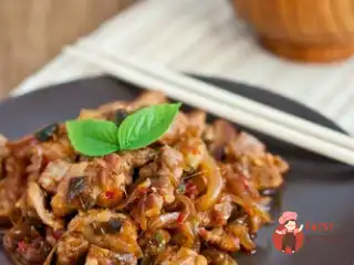 Кисло-солодка свинина з рисом