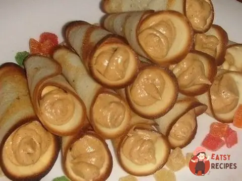 Трубочки з горіховим кремом
