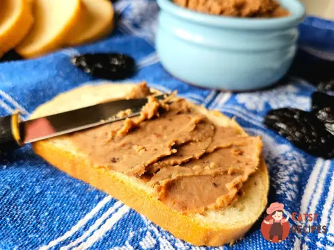 Квасоляний паштет з чорносливом у коньяку