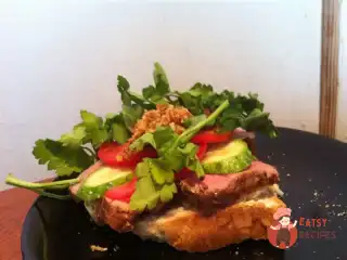 Датський відкритий сендвіч (smørrebrød) із ростбіфом
