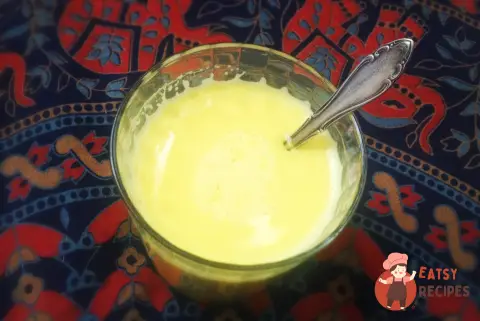 Золоте молоко з медом та куркумою