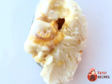 Морозиво з ваніллю та кукурудзяним грильяжем
