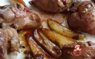 Куряча Печінка В Карамелі З Яблуками