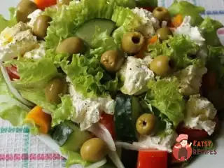 Грецький салат на італійський лад