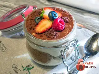 Класичний тіраміс з вершками