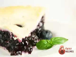 Закритий чорничний пиріг