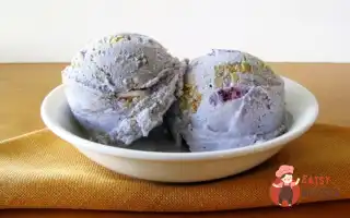 Морозиво "Чорничний Чізкейк"