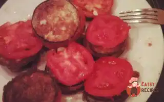 Смажені Баклажани З Помідорами Та Часником