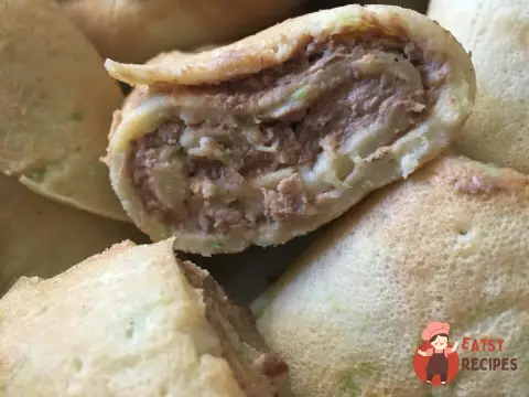 Кабачкові млинці з печінковим паштетом