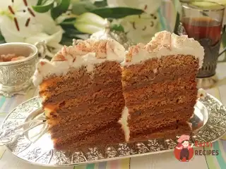 Медовик у мультиварці