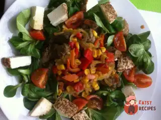 Куряча печінка з овочевим міксом