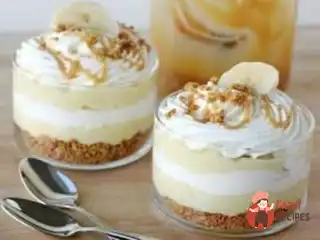 Банановий десерт із кремом