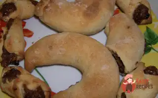 Мустаччолі