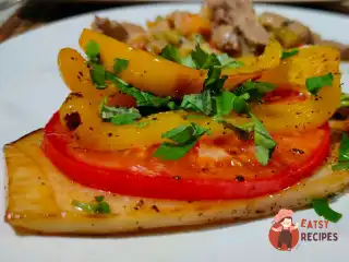 Смажені баклажани з помідорами