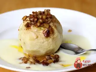 Яблука з ванільним соусом