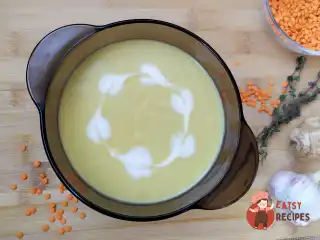 Суп-пюре з сочевиці з кокосовим молоком