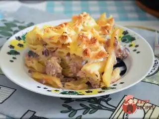 Ковбаски з пастою