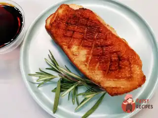 Качина грудка з хрусткою скоринкою