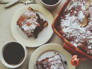 Грушевий пиріг з шоколадом