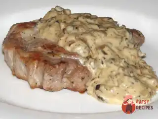 Телятина з грибним соусом