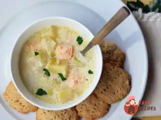 Фінський вершковий суп із лососем (Лохікейтто)