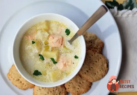 Фінський вершковий суп із лососем (Лохікейтто)