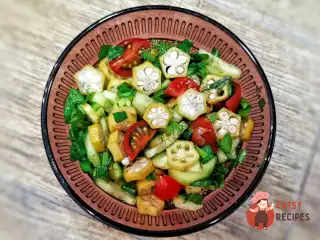 Салат із маринованої бамії