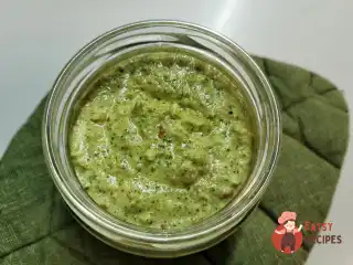 Песто з руколи та крес-салату