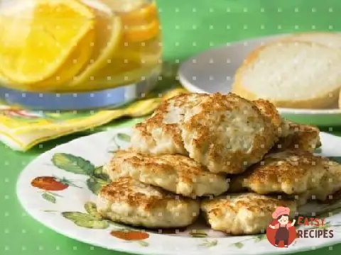 Курячі оладки з цибулею