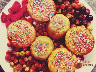 Сирні кекси з бананом і ківі.