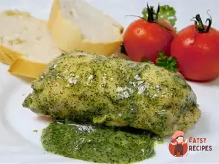 Курча, запечене з песто соусом