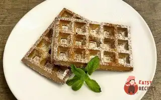 Рисово-бананові вафлі із зеленою матчею