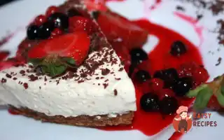 Парфе З Соусом Із Лісових Ягід