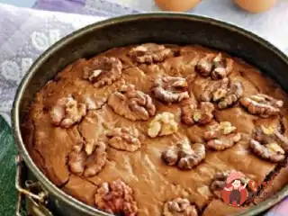 Шоколадний пиріг з волоськими горіхами