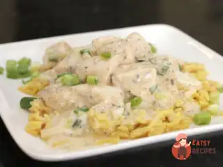 Куряче філе зі сметаною та каррі