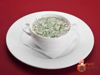 Окрошка на курячому бульйоні під майонезом