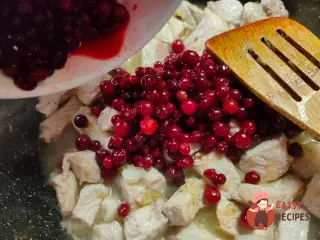 Крок 8: М'ясо з журавлиною