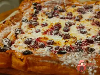 Сирна запіканка з журавлиною та лимонною цедрою