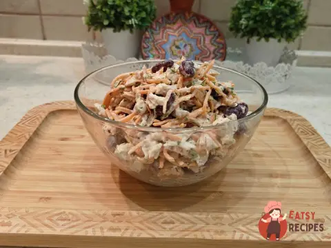 Салат із куркою та корейською морквою