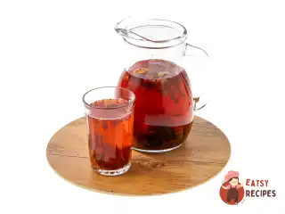 Компот із сухофруктів та брусниці
