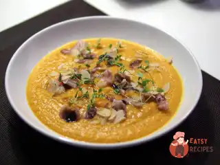 Гарбузовий суп із морепродуктами