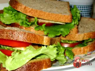 Сендвічі з куркою та беконом