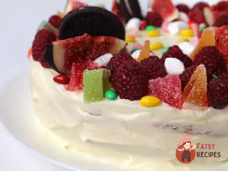 Ванільний торт із вершковим кремом