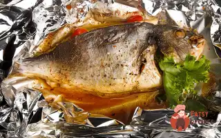 Короп, запечений з горіхами, зернами гранату та прянощами