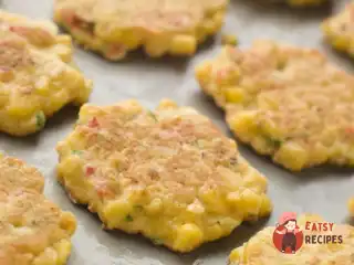 Котлети із консервованої кукурудзи зі сметаною