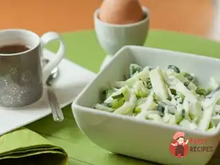 Салат із кольрабі з огірком