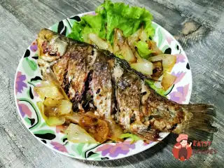 Карась у майонезному соусі