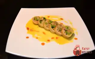 Кальмар Фарширований Палтусом Та Фореллю З Соусом Берблан
