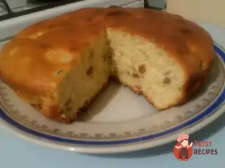 Манник з родзинками та курагою